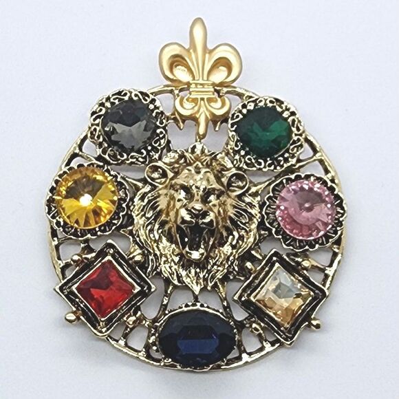 Regal Lion Head Brooch Statement Piece Faux Jewel on Gold Tone Metal - Picture 1 of 5